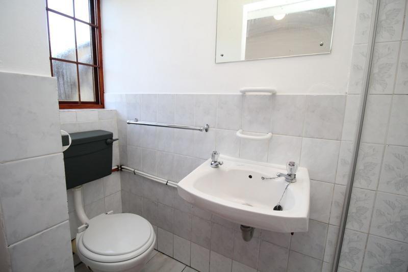To Let 1 Bedroom Property for Rent in Blommendal Western Cape
